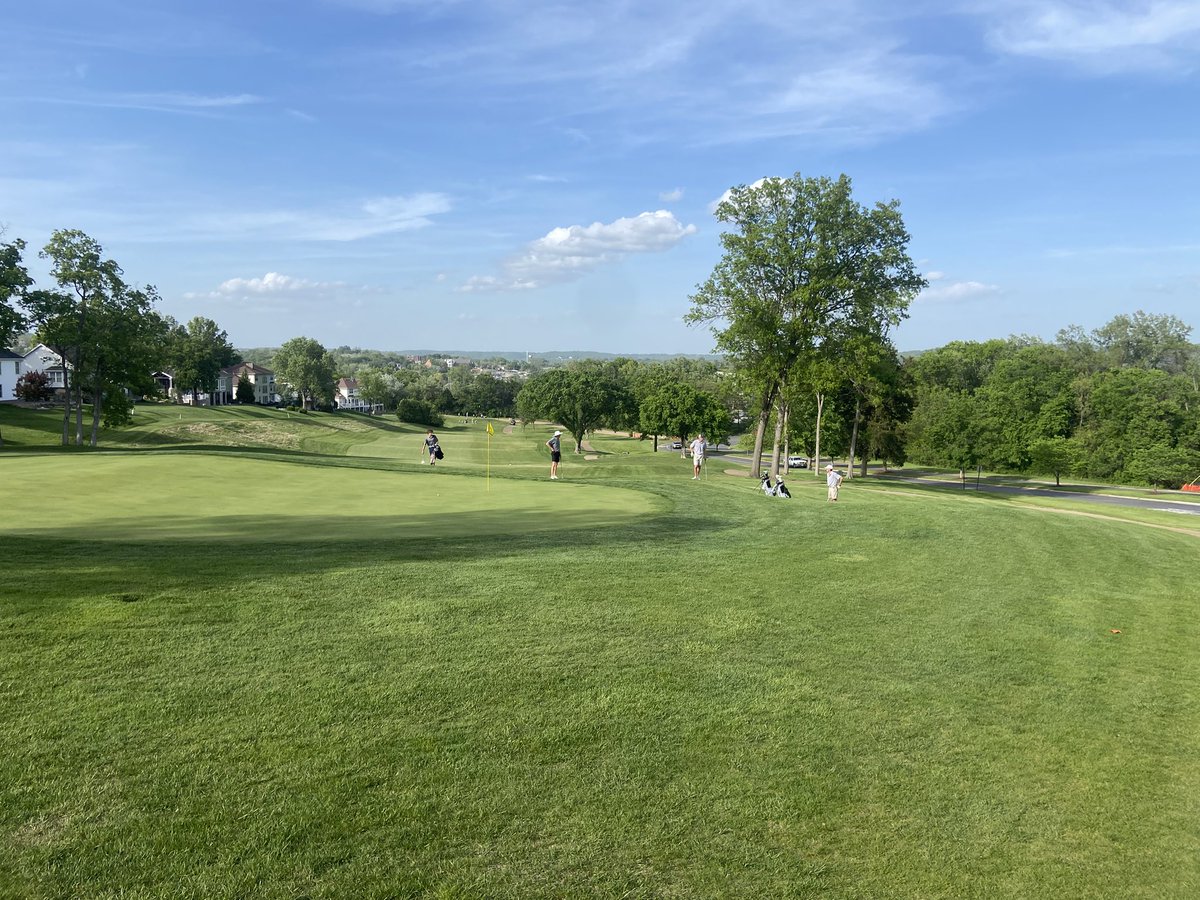 Great wins all around for the wildcats today.  JV takes down mehlville/northwest.  Varsity beats Webster led by Cael Beeman with a 37.