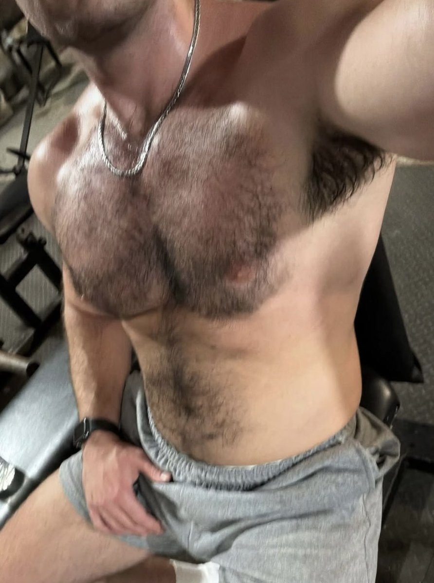 hot dudes tweet media