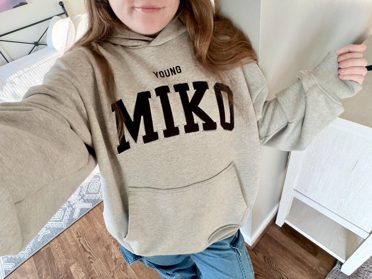 young miko lover tweet media