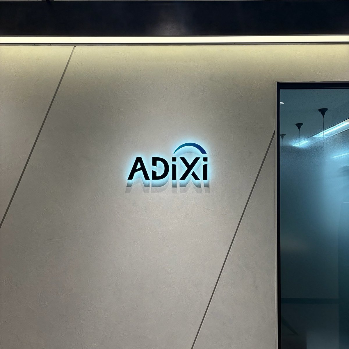 ito96mi's tweet photo. おはようございます！
そしてお久しぶりです☺️
いとう、4月からADiXi(アディクシィ)に入社してます😸💖
お正月に引いたおみくじのとおり、行く先々で良い事に巡り会えてます！私は本当に恵まれている人生！
財宝ももうすぐ手に入ります(？)

Xも更新していきますので、皆さん引き続きよろしくお願いしますmm
では華金適度にオー✊🏻🌟🍺