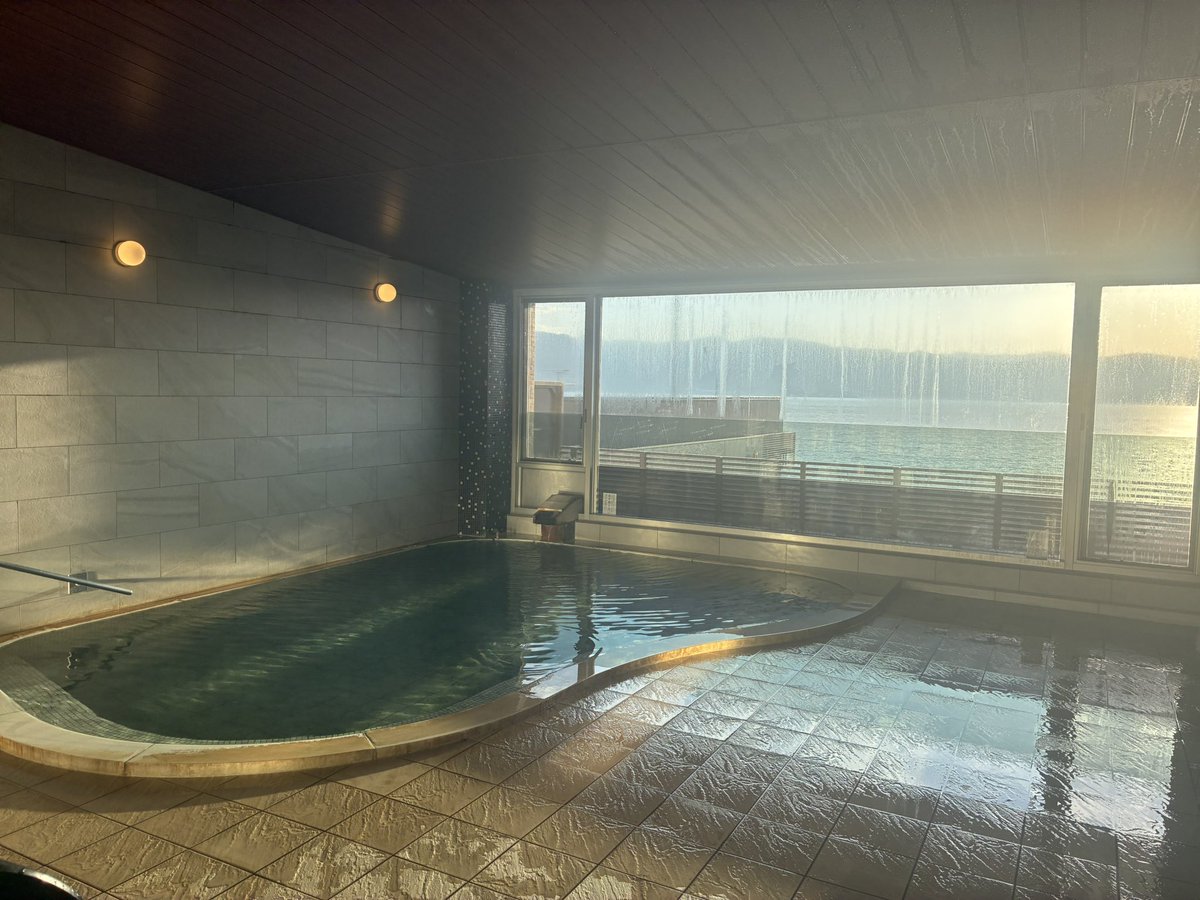 きゅりきゅり tweet media