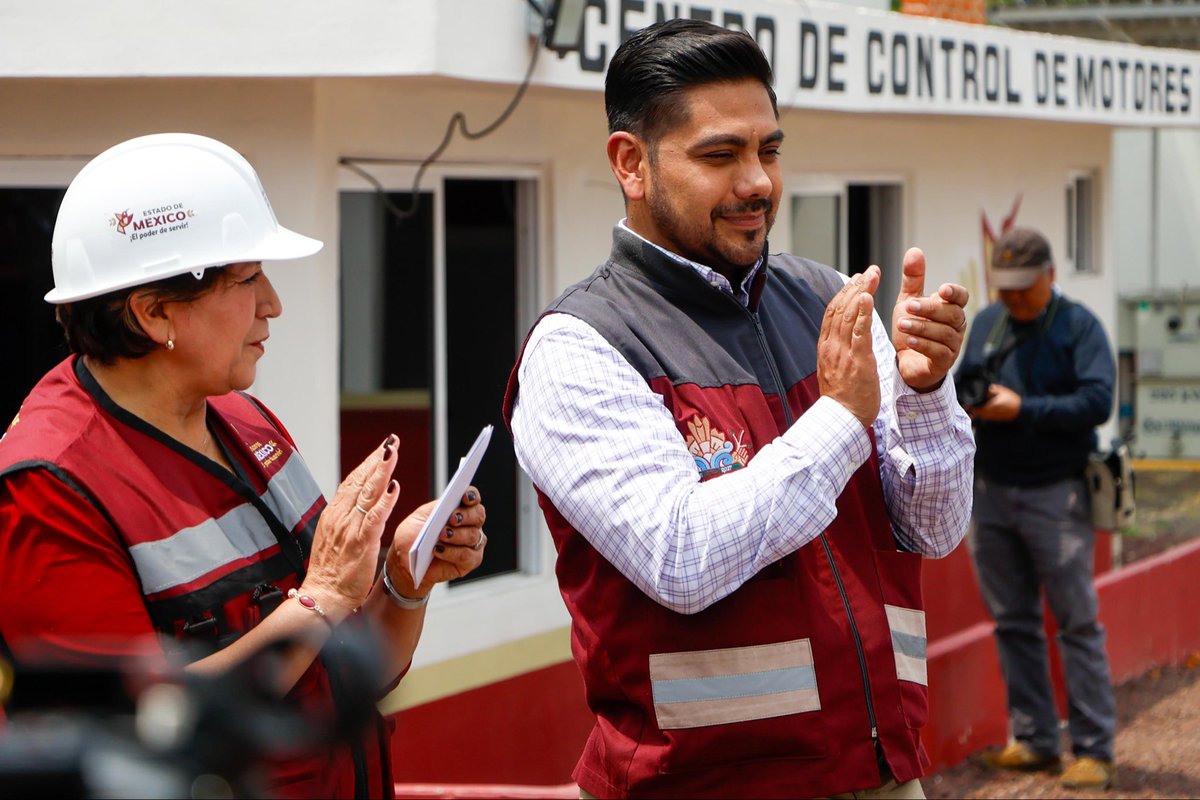 zrpci's tweet photo. Supervisamos el Tanque Zaragoza junto a la Gobernadora, @delfinagomeza, @CAEM_EDOMEX  para fortalecer el abasto de agua en #Nezahualcóyotl. 

Recorrimos la Planta de rebombeo “Tanque Zaragoza” junto con la gobernadora Delfina Gómez Álvarez y el equipo de la Comisión del Agua,  para dar seguimiento a las acciones que garantizan el suministro de agua en nuestro municipio.

Este tanque es clave, ya que desde aquí se envía una parte importante del agua a colonias como; Raúl Romero, Pavón, Juárez Pantitlán, Agua Azul y México 1ra. y 2da. sección, principalmente en la zona poniente de nuestro municipio, en colindancia con la Ciudad de México.

Con este trabajo conjunto, atendemos el estiaje, fortalecemos la infraestructura hidráulica y aseguramos mejores condiciones de abasto para nuestras vecinas y vecinos.

Seguimos sumando esfuerzos por el bienestar de nuestro municipio #PorAmorANeza