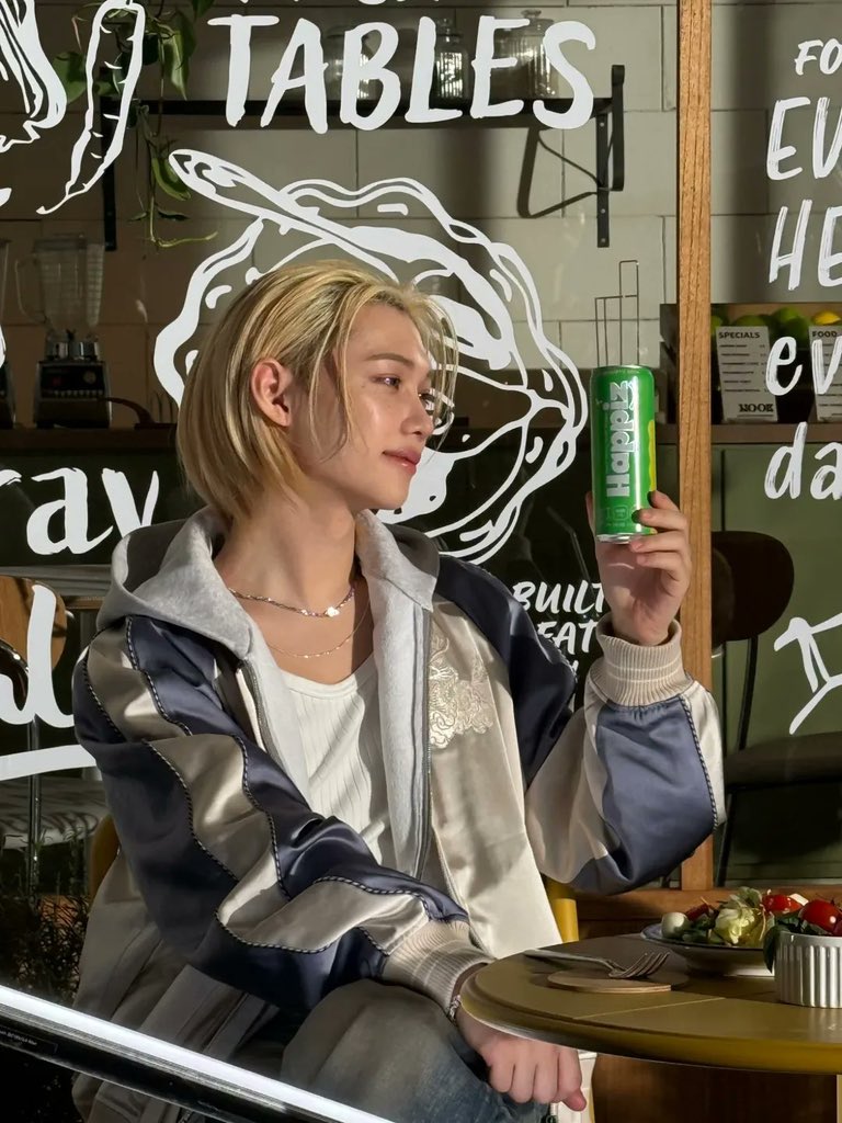 BrazilStay's tweet image. |#INSTA| 23.04.26

Atualização do #FELIX em seu Instagram pessoal [1/3]

"❤️💙💚"

📎instagram.com/p/DXeJKjviVK9/…

#스트레이키즈 #STAY #StrayKids @Stray_Kids 😺