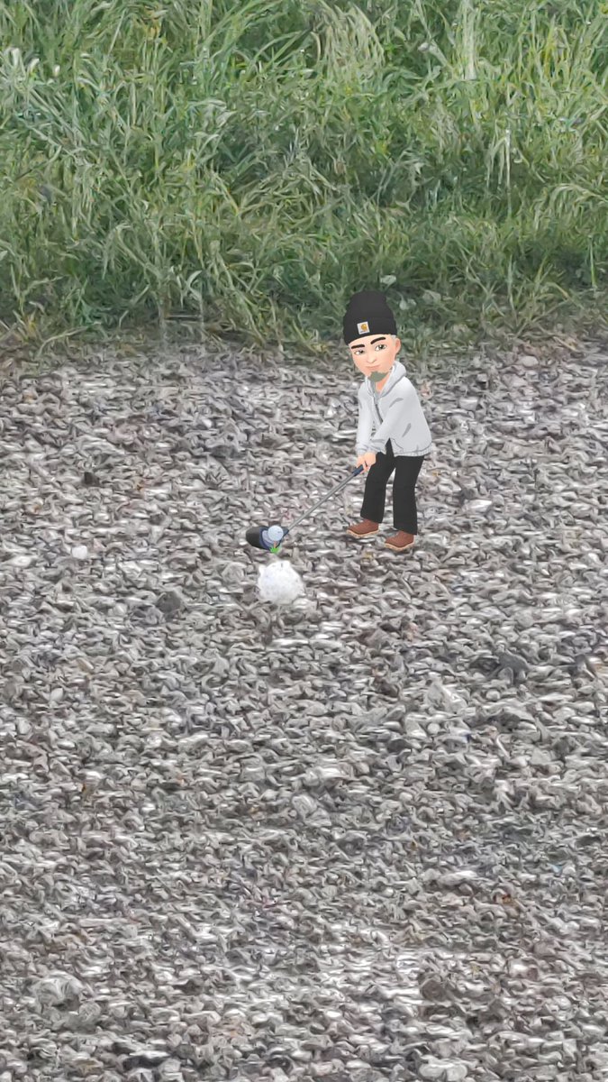 FerdaPaul's tweet photo. Raindrop with a hard-on looking for a farmer to screw 🤬 https://t.co/EstoETPTDb