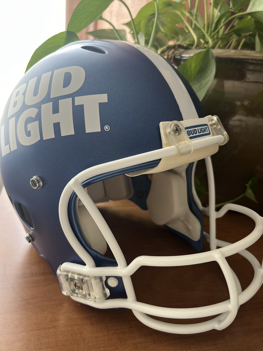 TempDaddy's tweet image. Not draft related, but the helmet on the table at the draft is the @budlight helmet I made for the Peyton Manning commercial!!! 

This is dope af 🔥🔥🔥

#customhelmet #custommade #custom #helmet #helmetlover #customfootballhelmets #templids