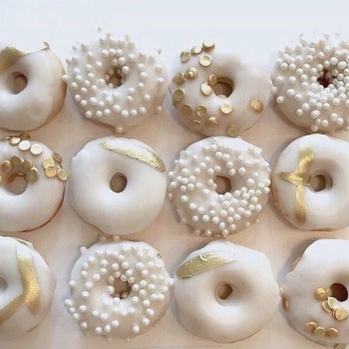 candyl3451's tweet image. #Donuts 🍩