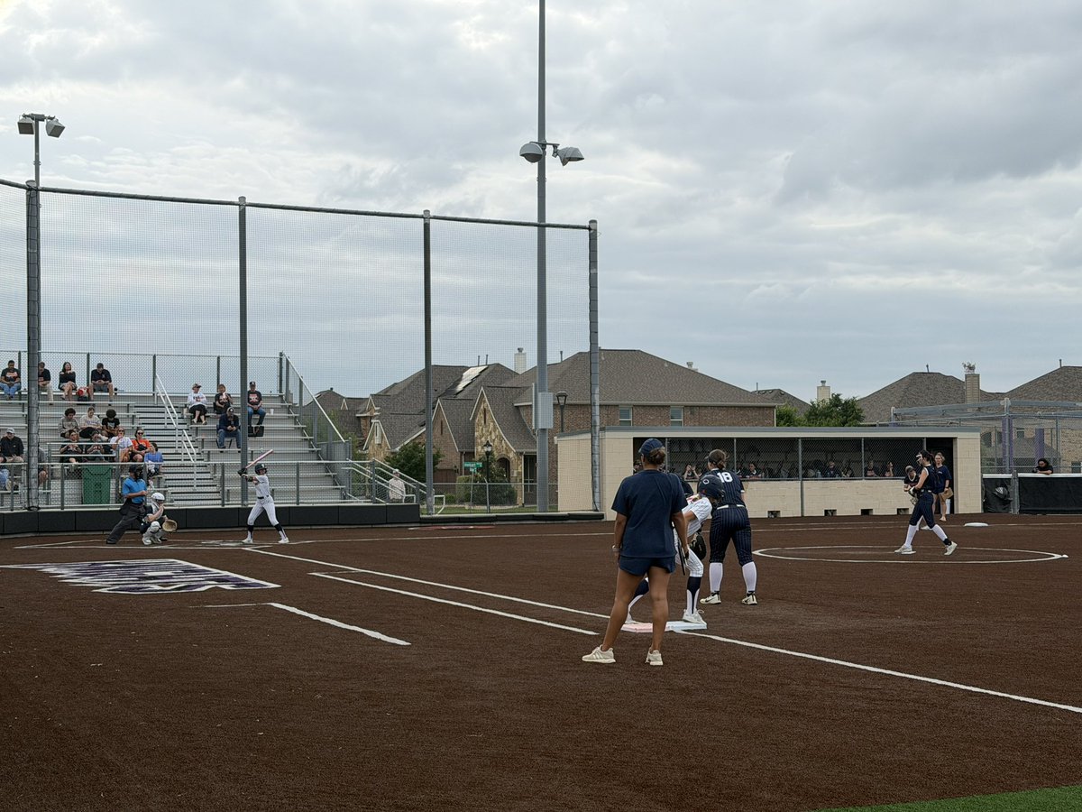 Friscoisdsports's tweet photo. The Wakeland and Centennial softball teams are playing at Independence HS in a one-game playoff matchup.
Go @friscoisd! https://t.co/WvJYC46FVs