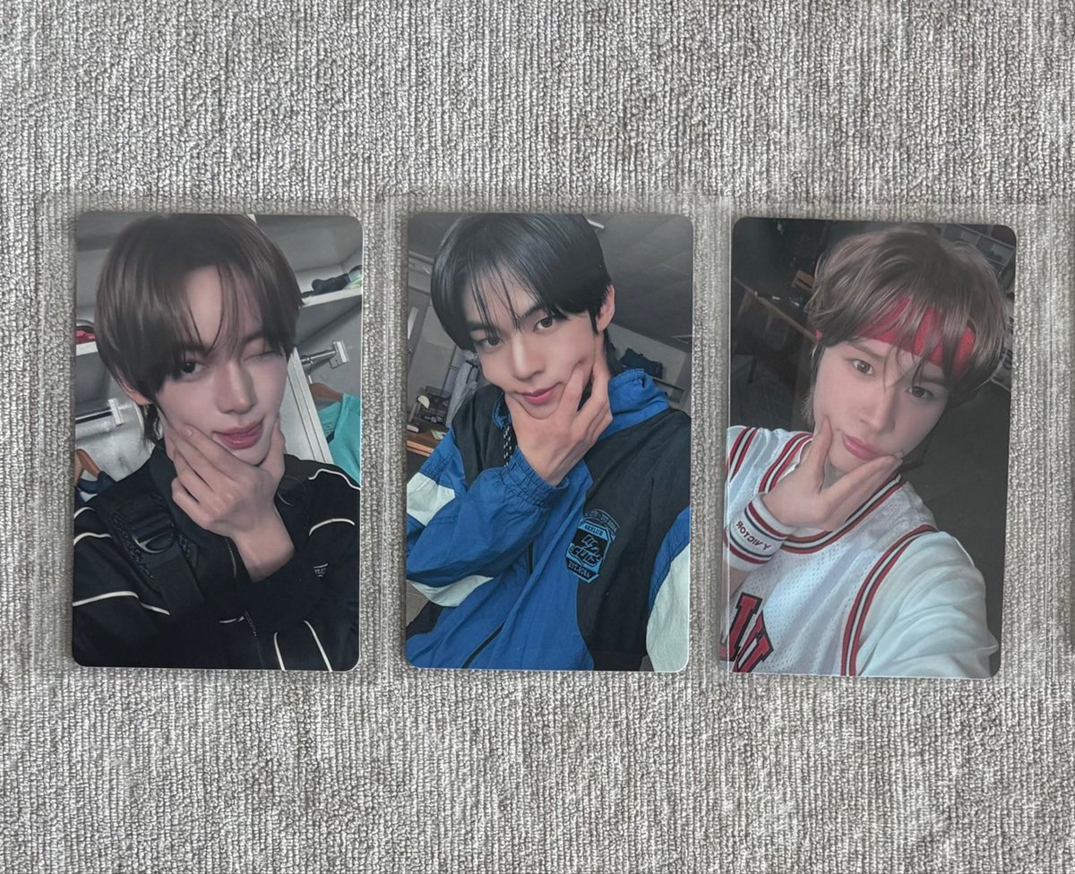 にょん tweet media