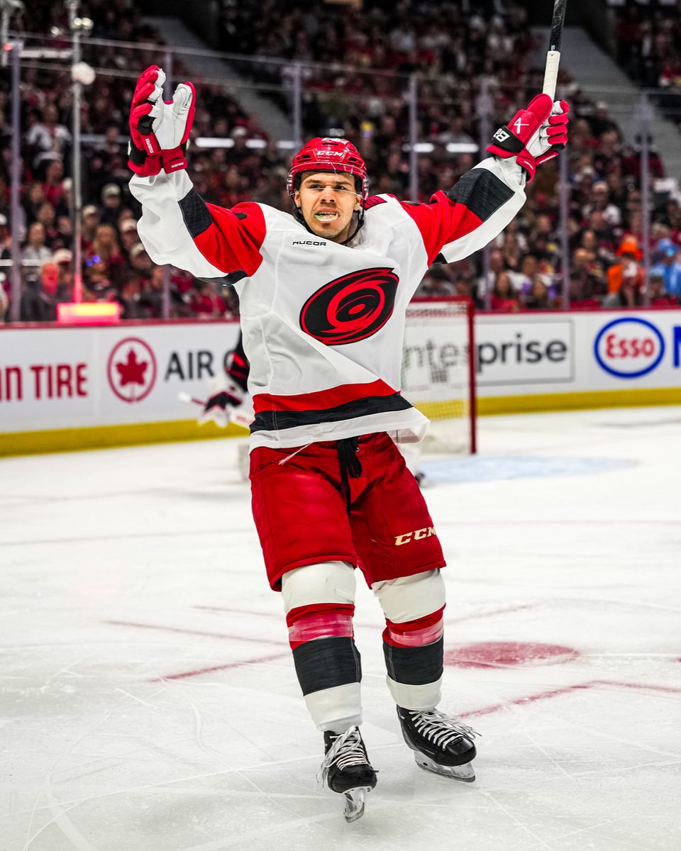 Carolina Hurricanes tweet media