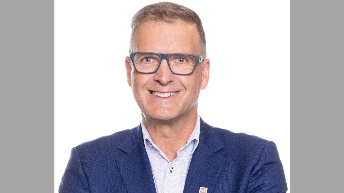 autofilenz's tweet image. MTF names new chair: Sturrock Saunders to bring experience from automotive and training sectors to finance company. 
#mtffinance #chair #appointment #sturrocksaunders #mta #asnz #dekra #mito #governance #automotive #training #finance #board #carnews
buff.ly/d7w4835