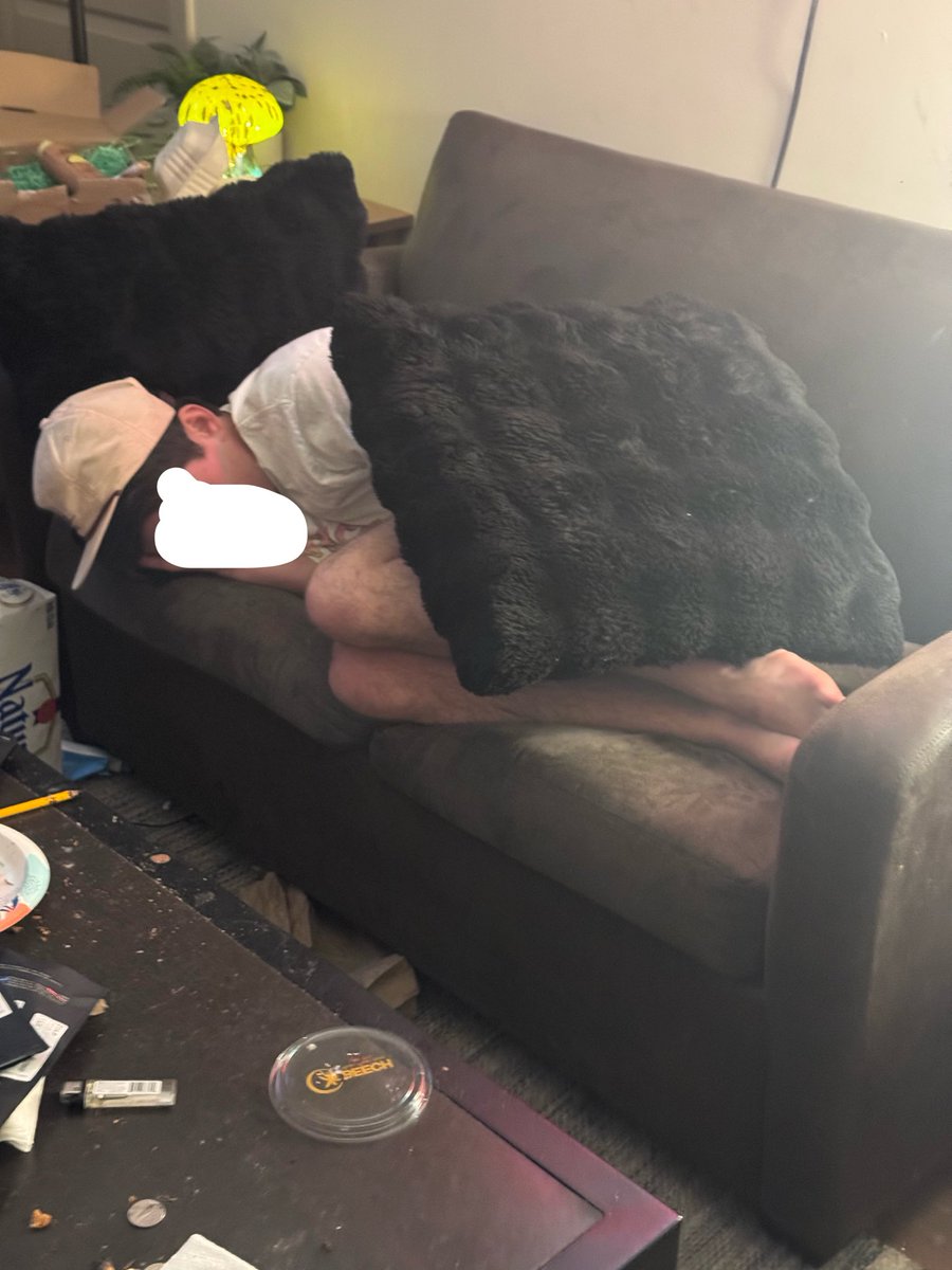 MikeStuddler's tweet image. Buddy had a long one #finalsweek