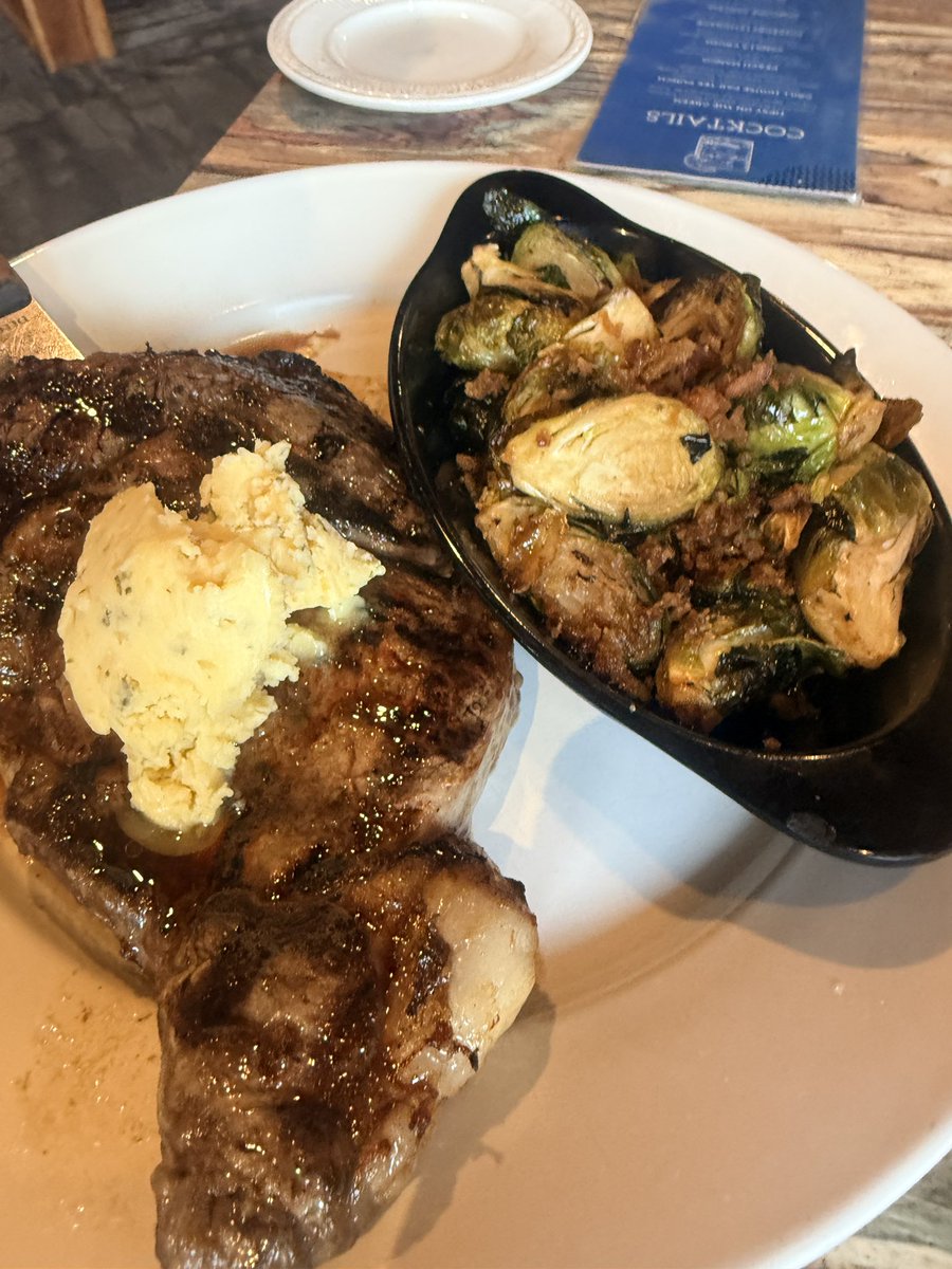 indietrucker tweet media