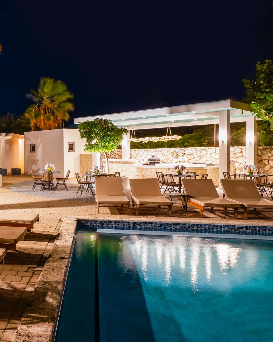 ZoetryResorts's tweet photo. As light fades, the atmosphere shifts with quiet precision.🌺

Movement slows, voices lower, and each moment feels more defined.

At #ZoëtryCuraçao, the evening settles with you: https://t.co/eDLUj0LKMy https://t.co/Otf6YhSxdd