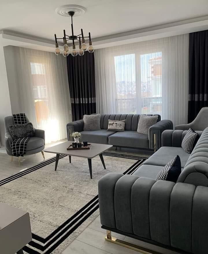 Luxury Houses tweet media