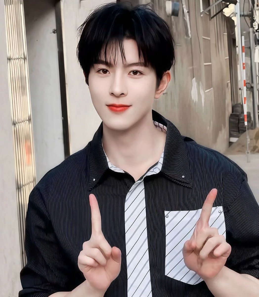 Manic🏳️‍⚧️ tweet media