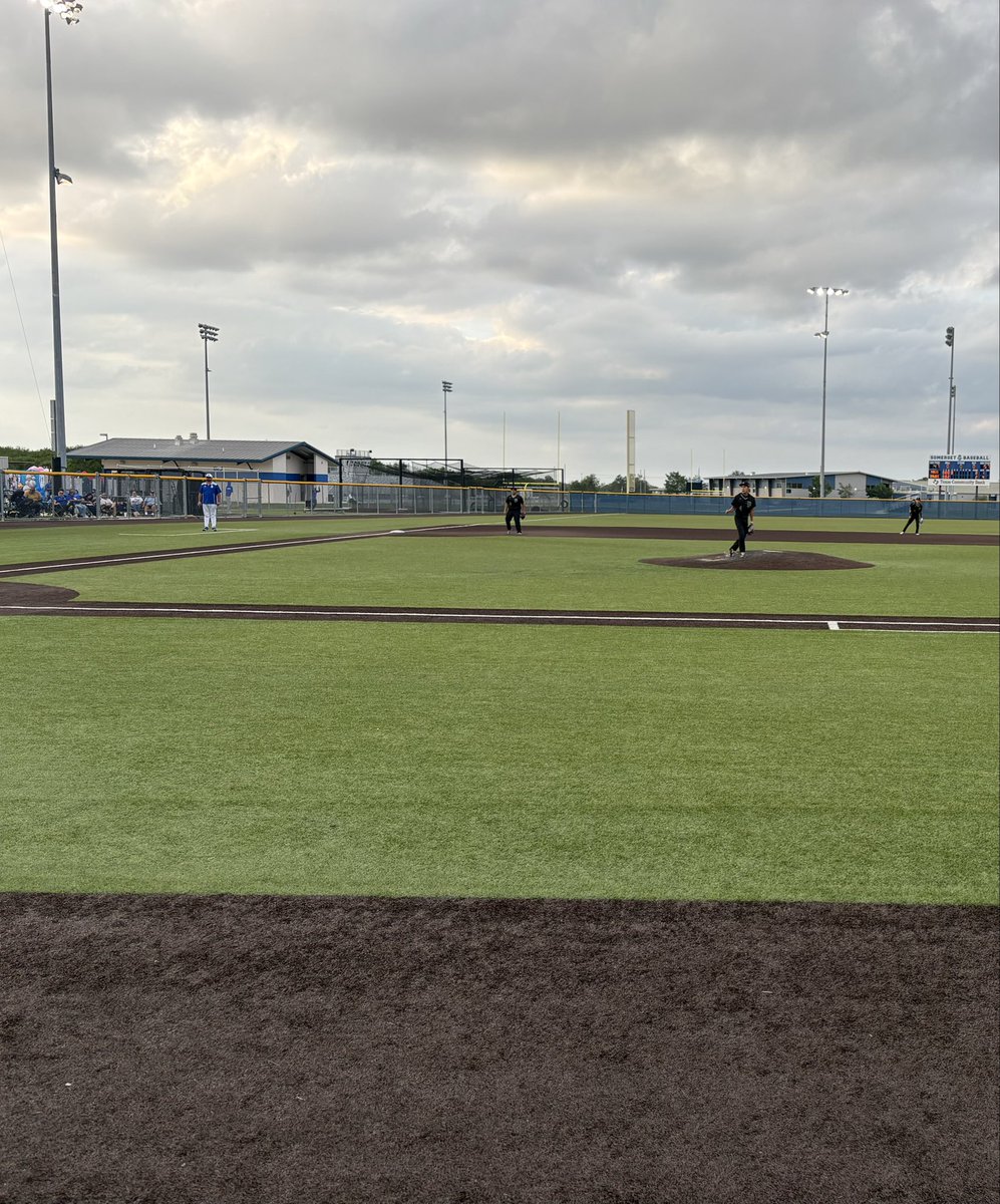 pearsallath's tweet photo. Great night for some Baseball!

#Maverickpride https://t.co/MdDmqIhA6L