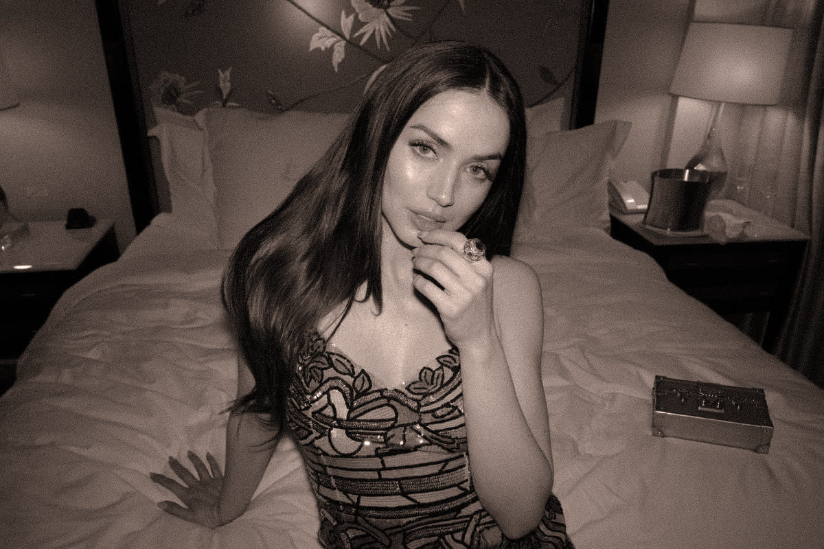 𝖗, 𝔍𝔲𝔩𝔦𝔢𝔱. tweet media