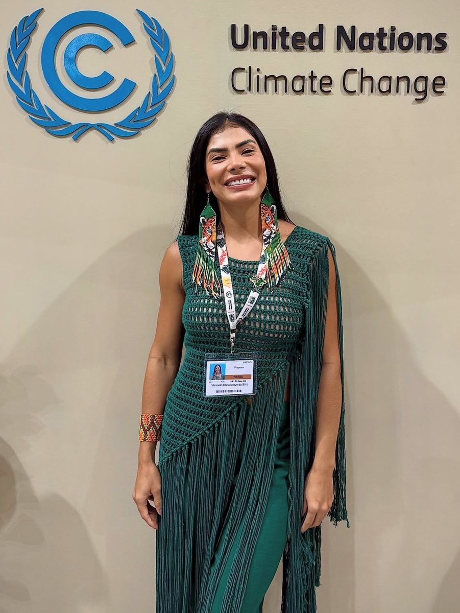 qgdamarcieleofc's tweet photo. Você sabia? @MarcieleAlb esteve presente nos 3 dias da COP30 🌎🍃
Em 2025, Belém do Pará recebeu o mundo pra debater o futuro do clima. A COP30 marcou os 10 anos do Acordo de Paris e lançou o Fundo Florestas Tropicais pra Sempre, premiando quem mantém a floresta em pé. Um marco pra Amazônia e pro planeta. 

No fio abaixo você vai ver toda a participação dela nesses 3 dias 🧵👇