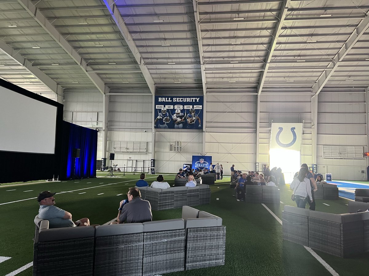 ColtsFanCole's tweet photo. Thankful to attend the Colts NFL Draft party at the 56th street practice facility! https://t.co/raoJsOYQPn