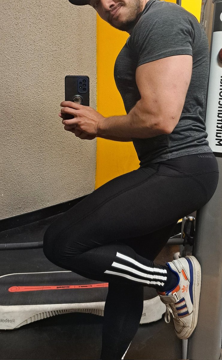 GEORGEMHMH tweet media