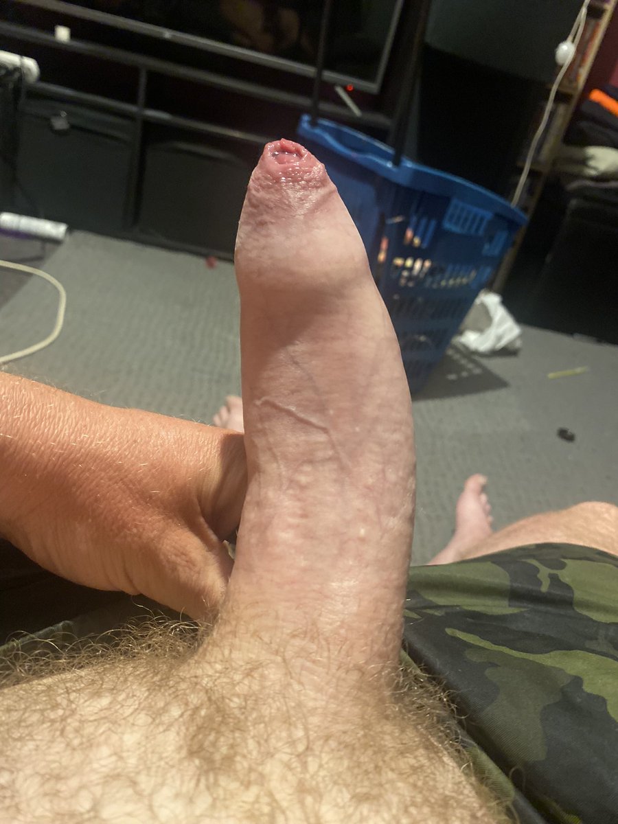 The Barefoot Bogan (18+) tweet media