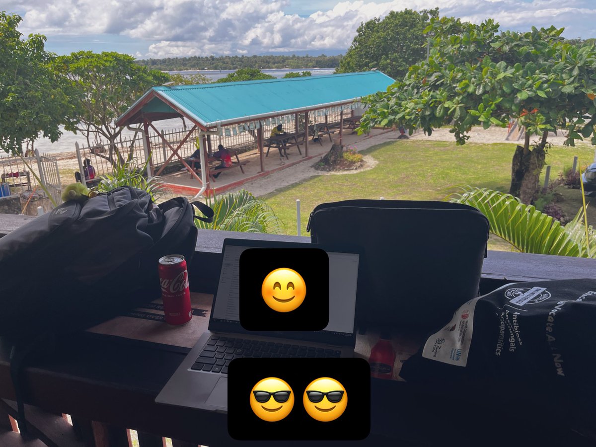 B_Duresi's tweet photo. Office by the sea for today 😊 #PapuaNewGuinea #ARoB https://t.co/VBVk4dhR21