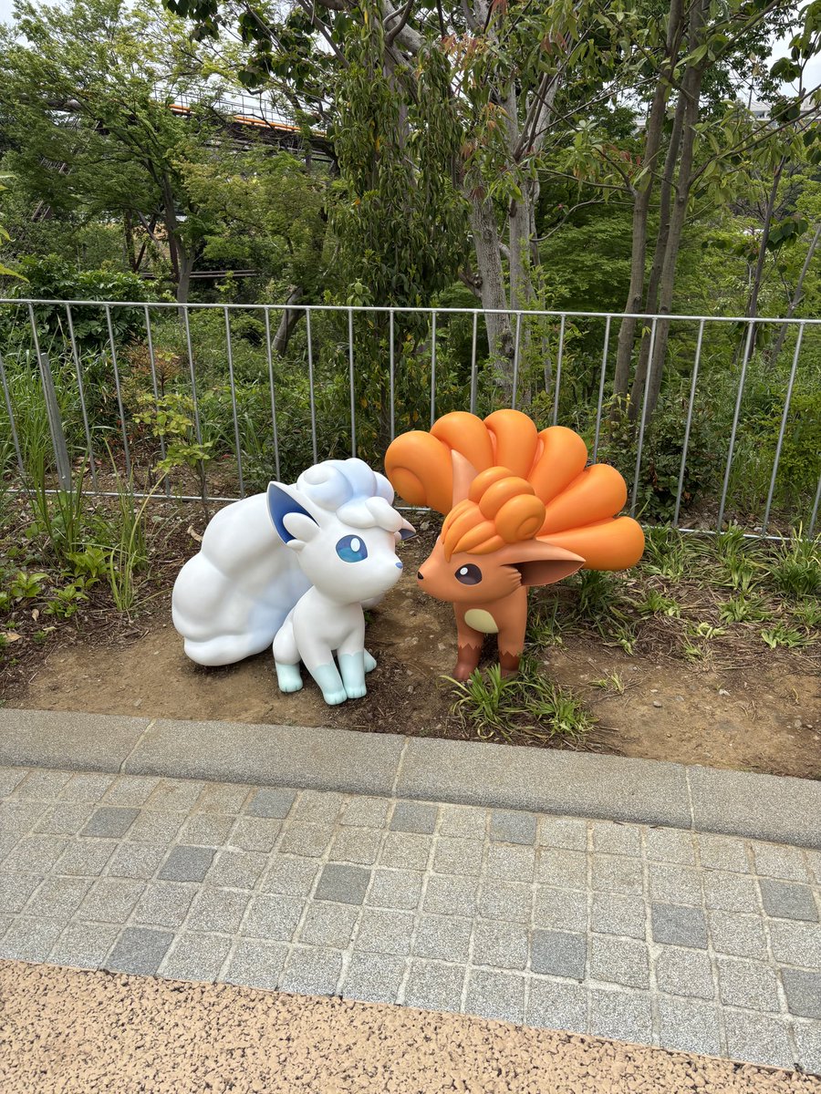 squeegeeowo's tweet photo. pokepark kanto :D https://t.co/7v6XDd9sW3