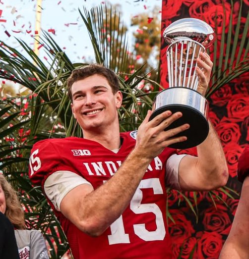 FearBuck tweet media