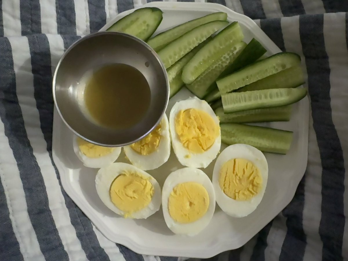 eyv (eve) of edtwt 🦕 tweet media