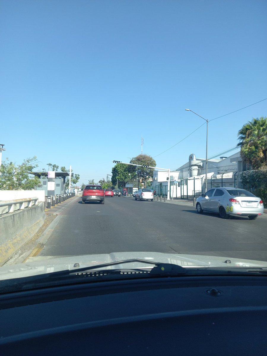 Presente, mañana quién sabe tweet media