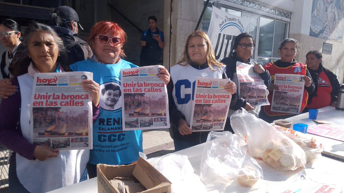 CHUBUT - COMODORO: ¡¡NO A LA BAJA DEL SALARIO SOCIAL!!
23/4  OLLA POPULAR Y ACTO EN EL CONCEJO DELIBERANTE.
UNIDAD CONTRA EL HAMBRE Y EL AJUSTE DE MILEI
<a href="/seguidores/">seguidores</a> <a href="/amigos/">amigos</a> <a href="/cgtoficialok/">CGT</a> <a href="/UTEPoficial/">UTEP</a>