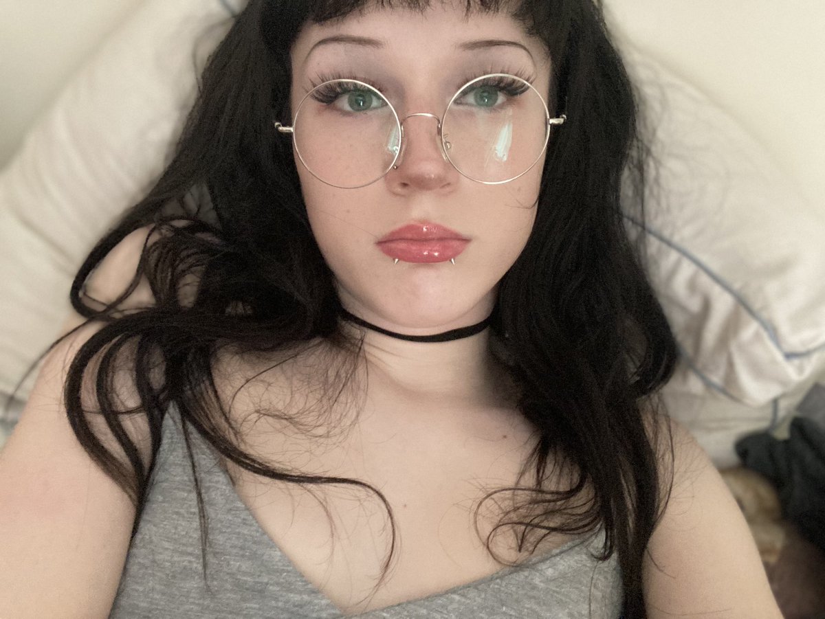 phoebe 🏳️‍⚧️ tweet media