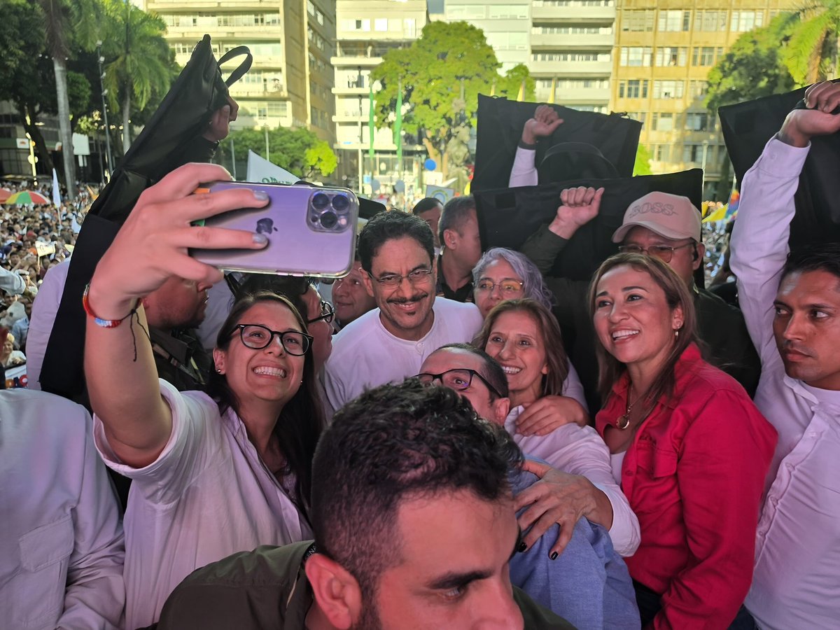 Iván Cepeda Castro tweet media