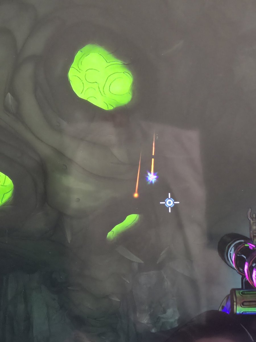 Vaelyx_'s tweet photo. Love having two shineys stuck in the fucking air after killing bramblesong @Borderlands https://t.co/1KVe0ZteLo
