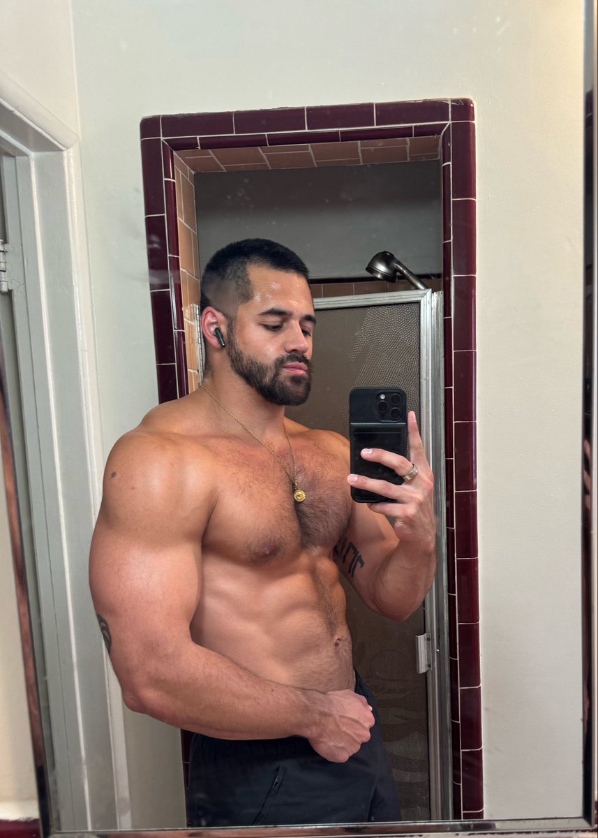 dr. zoy, pharmd 🫦 tweet media