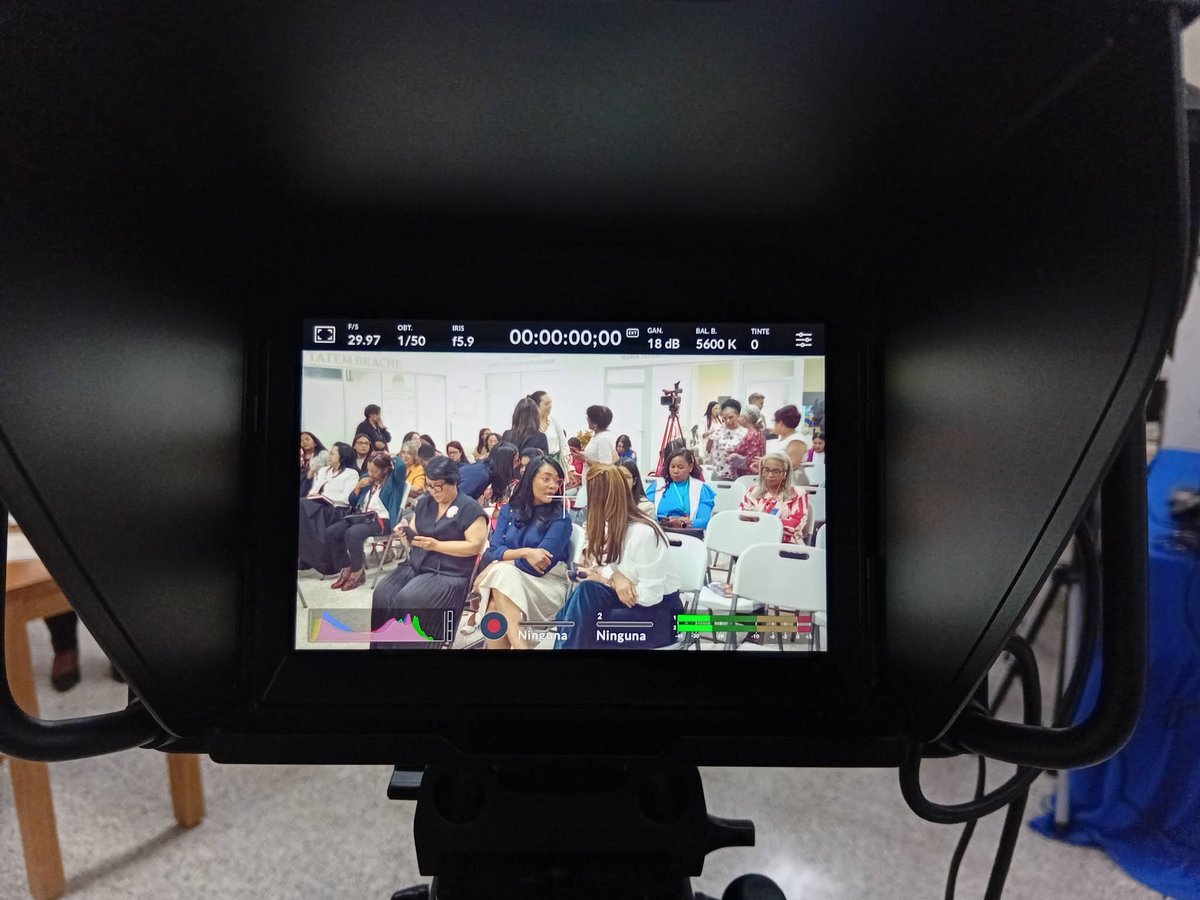 Claudio22573364's tweet photo. Parte de nuestro trabajo audiovisual para El Ministerio de la Mujer https://t.co/TksI25Ciig