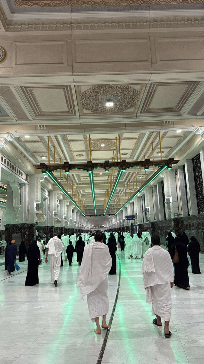 0il1y's tweet photo. مكه https://t.co/1QpcuRP0rV