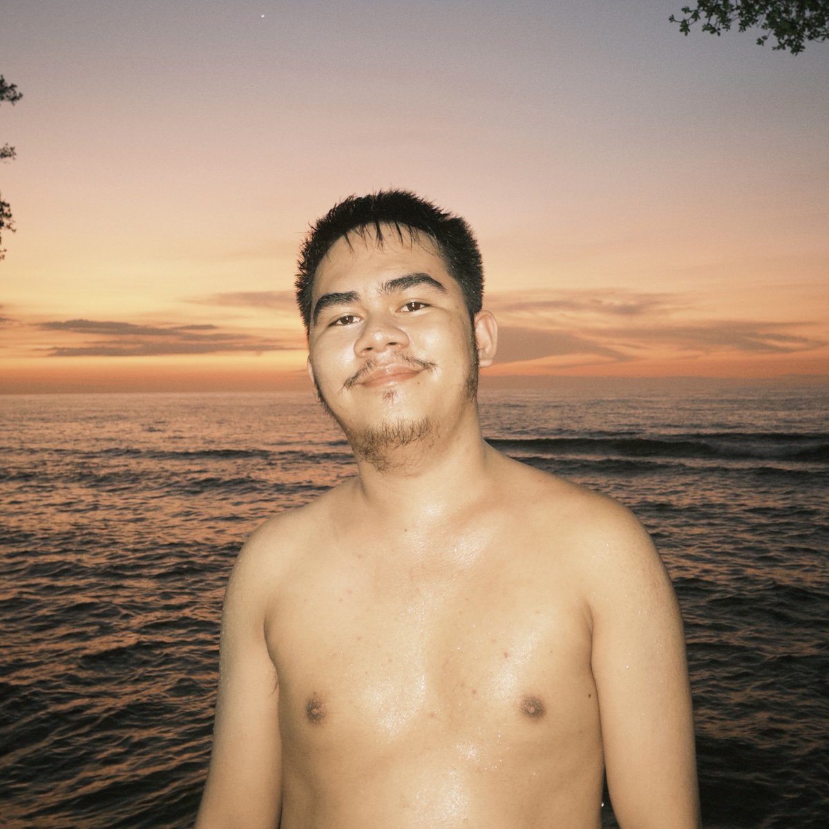 tephkunn's tweet photo. And just like the ocean waves, I will just go with the flow of uncertainties in life 🌊 #cdo https://t.co/G7wjtlSWv2