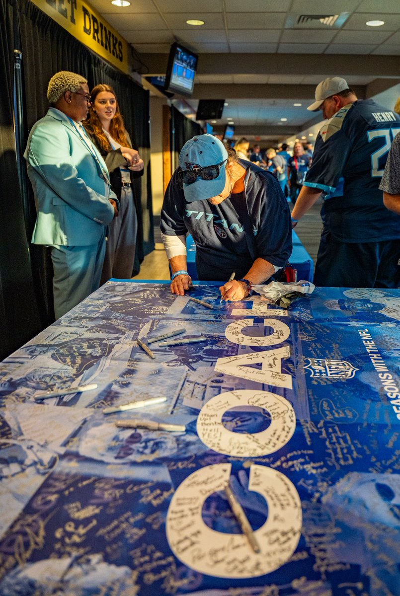 TitansRadio's tweet photo. For Mac 💙 https://t.co/1JTRH2jYgD