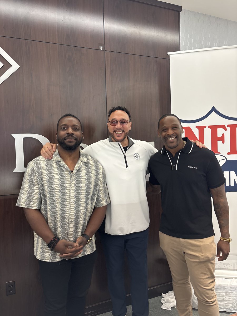 NFLAlumniPittsburgh tweet media