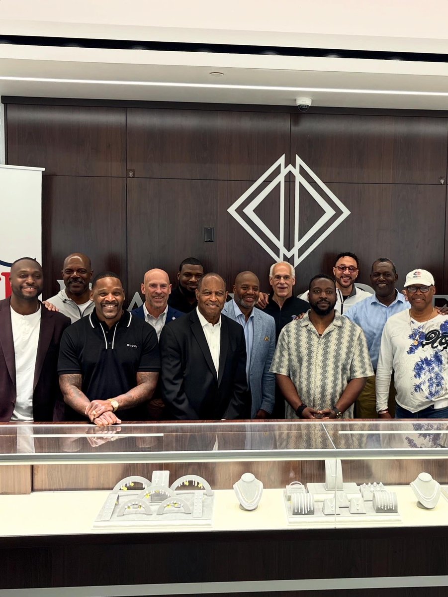 NFLAlumniPittsburgh tweet media