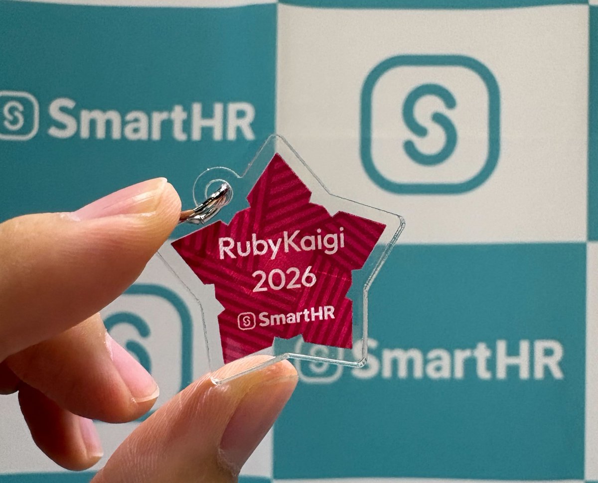 RubyKaigi 2026 Day3はじまりました！
Day3では、SmartHRのたまり場「五稜郭」を訪れた方にもれなく会場限定アクキーをプレゼントいたします。メインアリーナ奥のたまり場に来てください！
#rubykaigi #rubykaigi2026_tamariba