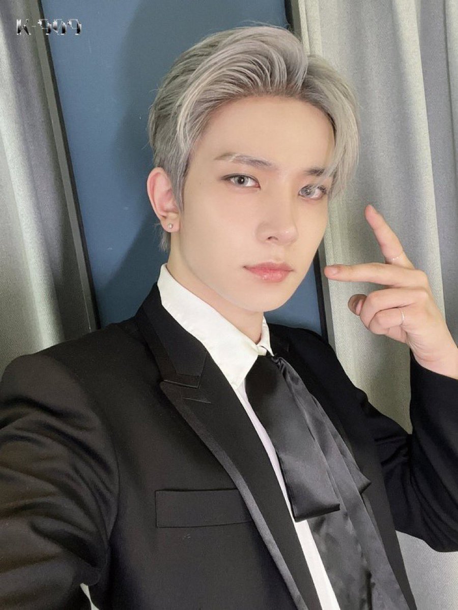 Lani 라니 tweet media