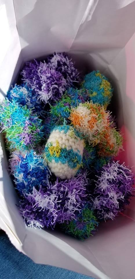 IBRescue's tweet image. Want to be an IBR #toyfairy? ✨ Our kittens love taking a special handmade toy to their new homes! Here are some of the adorable gifts our volunteers have made. Join us to help spread more joy! 💜 
#savinglives #gratitude #ittakesavillage #donationswelcomed