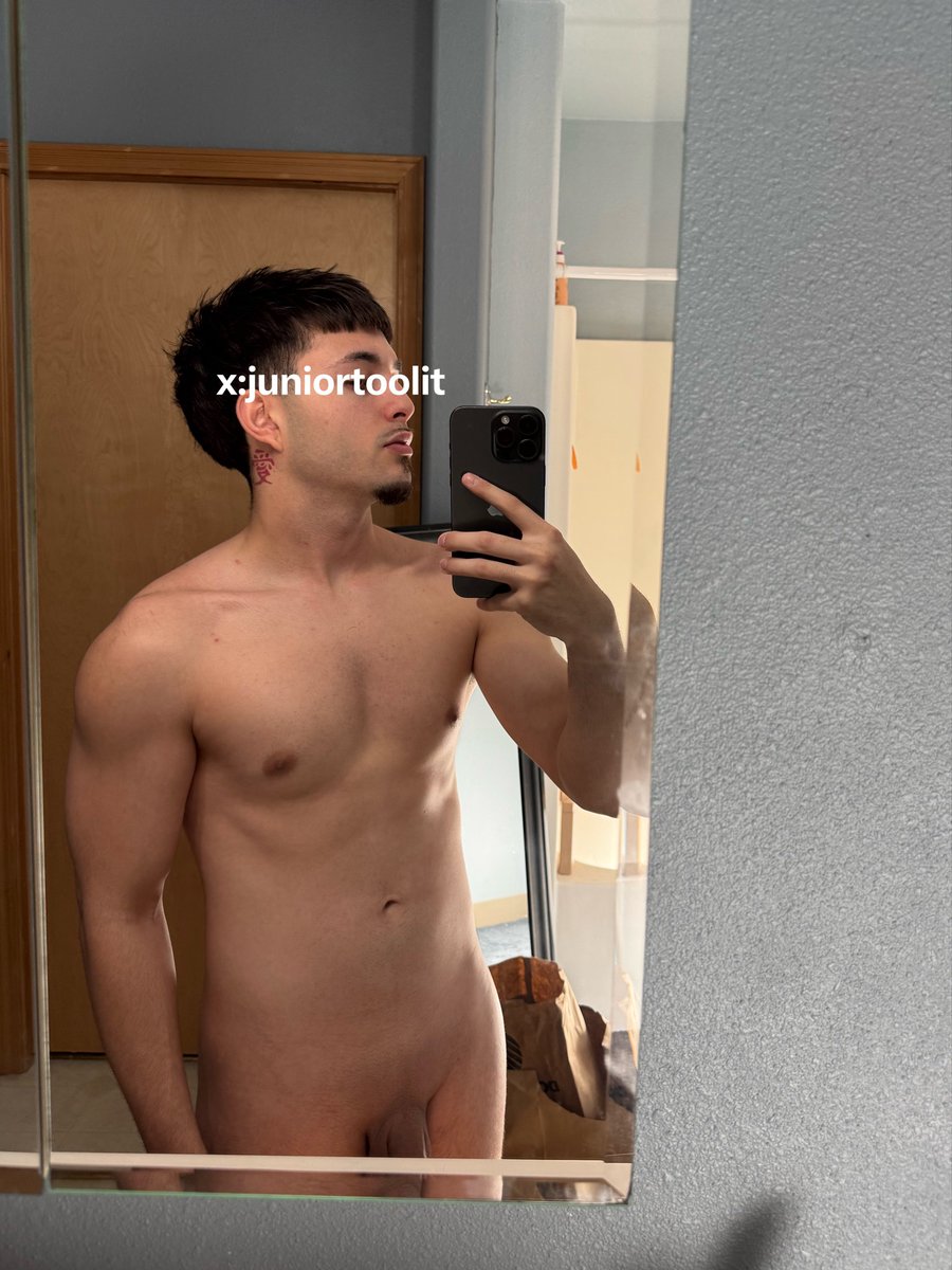juniortoolit's tweet photo. Make sure you hold eye contact when you swallow me up‼️🙄💦
#nsfwtwt #mexican #dick #horny #mutuals #content https://t.co/9N6RZWUHhK