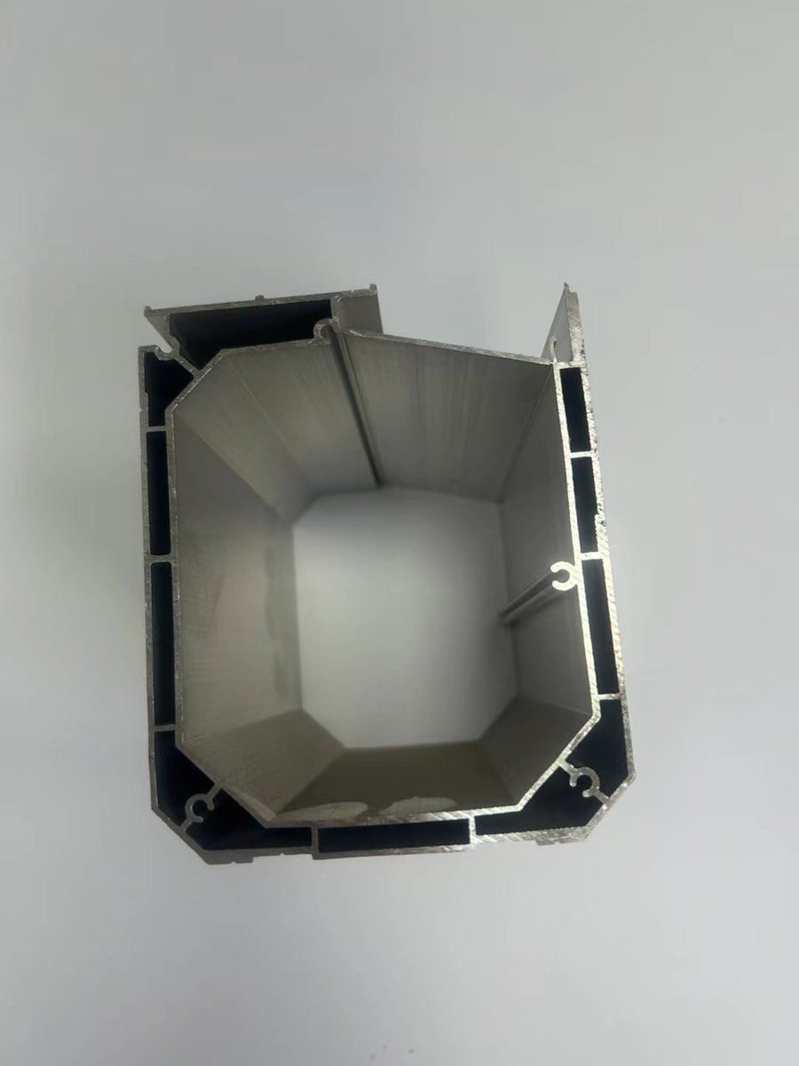 jameswang0307's tweet photo. Custom aluminum extrusion, aluminum profiles, aluminum processing, industrial aluminum profiles, radiator aluminum profiles, new energy vehicle aluminum profiles, rail transit aluminum profiles, cylinder aluminum profiles, motor housing aluminum profiles https://t.co/qNN9Dwovc9