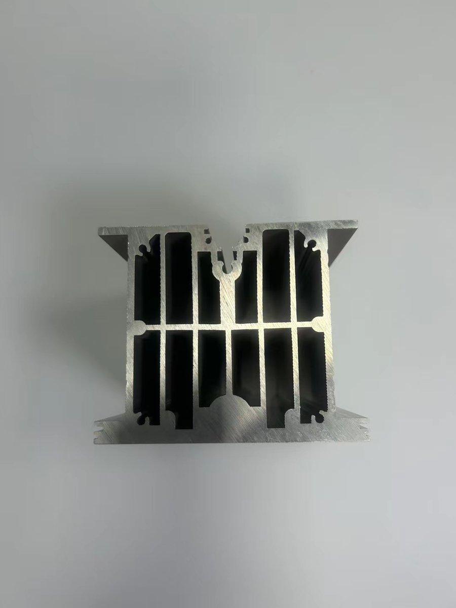 jameswang0307's tweet photo. Custom aluminum extrusion, aluminum profiles, aluminum processing, industrial aluminum profiles, radiator aluminum profiles, new energy vehicle aluminum profiles, rail transit aluminum profiles, cylinder aluminum profiles, motor housing aluminum profiles https://t.co/qNN9Dwovc9