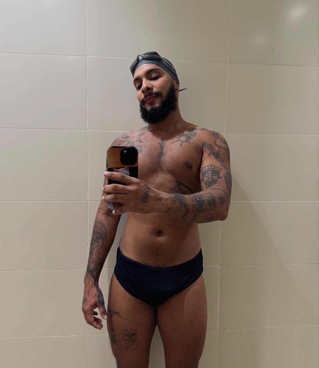 gaarouch3's tweet photo. pós aulinha de natação https://t.co/K3sbDXmEUW