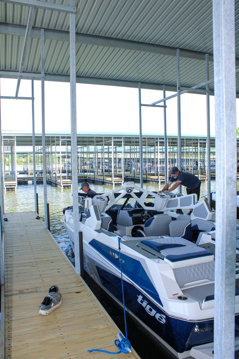 BunchMarine's tweet photo. We've got everybody working hard over here at Concord to get these boats in the water and ready for all of you to come see!

Boat Demos, Live Music, Boat Displays, Food, and More!! This is a weekend you don't want to miss. Come stop by Concord Marina tomorrow and Saturday! https://t.co/1RFxnliNwj