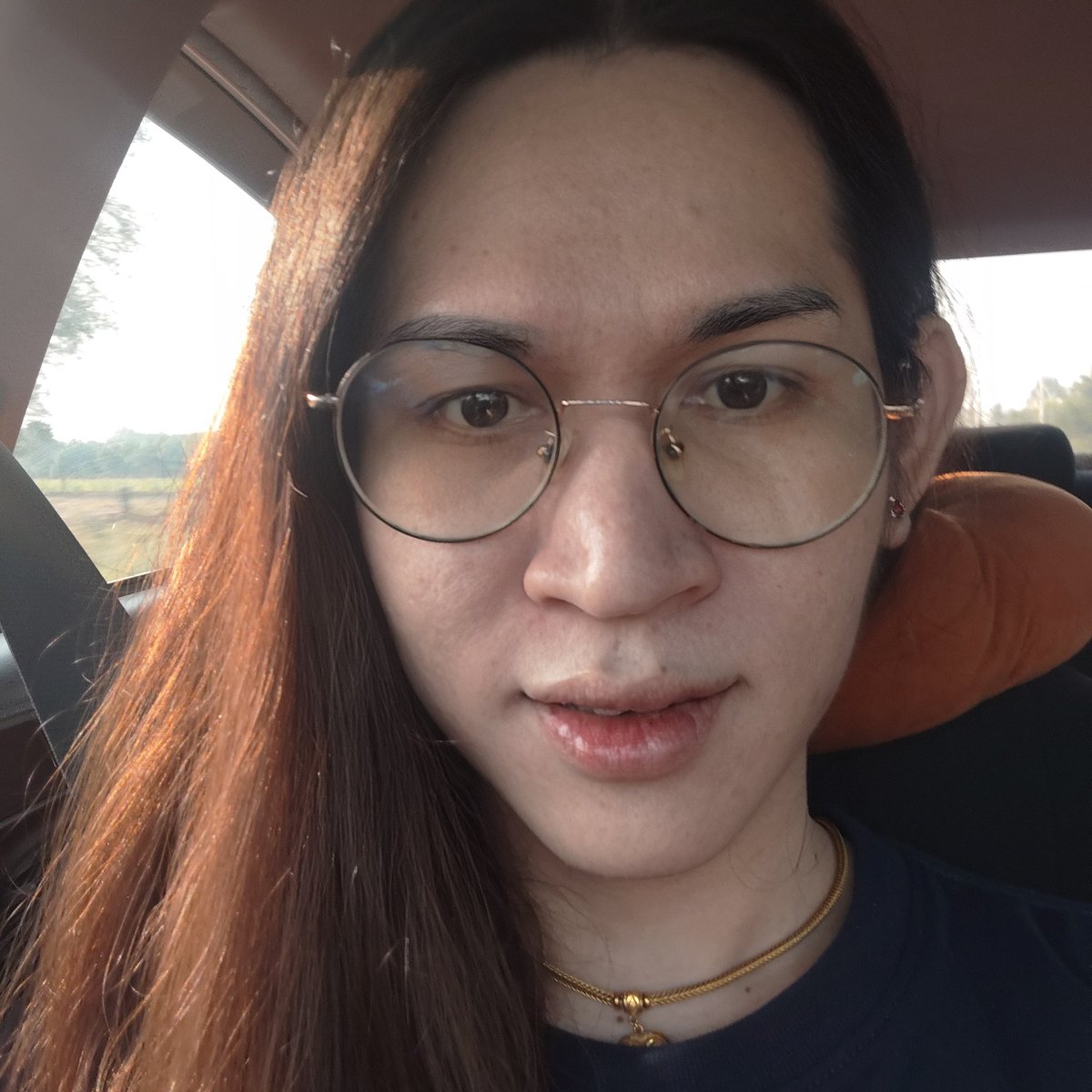 Note สาวสอง tweet media